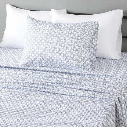 Amazon Basics Lightweight Breathable Wrinkle-Free Brushed Microfiber 3-Piece Bed Sheet Set with 14-Inch Deep Pockets, Twin, Bright White, Solid