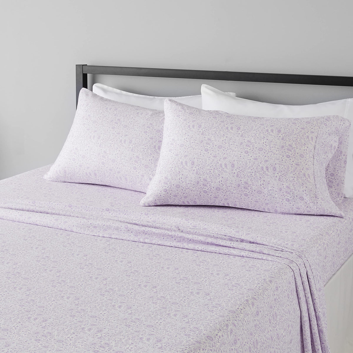 Amazon Basics Lightweight Breathable Wrinkle-Free Brushed Microfiber 3-Piece Bed Sheet Set with 14-Inch Deep Pockets, Twin, Bright White, Solid