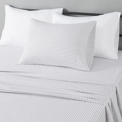 Amazon Basics Lightweight Breathable Wrinkle-Free Brushed Microfiber 3-Piece Bed Sheet Set with 14-Inch Deep Pockets, Twin, Bright White, Solid