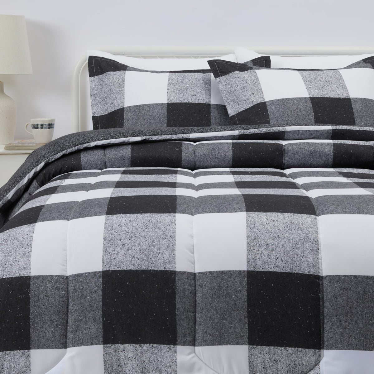 Amazon Basics Reversible Lightweight Microfiber All Season Comforter Blanket, Twin/Twin XL, Burgundy/Grey