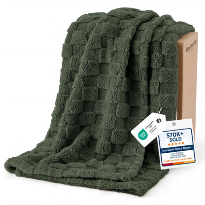 Bedsure Checkered Fleece Throw Blanket,Cute Home Decor,Sage Green,50"×60"