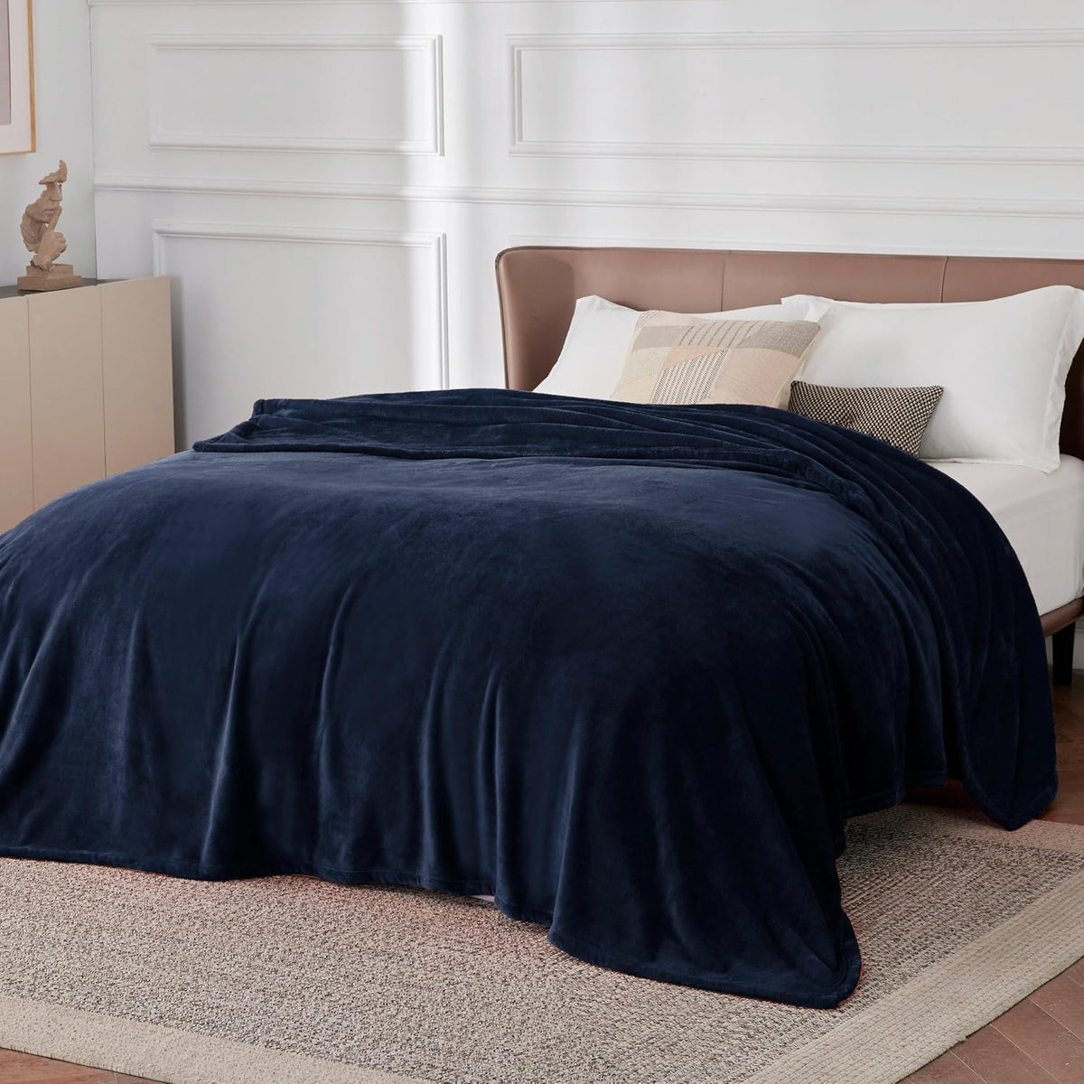 Bedsure Soft Cozy Warm Fleece Bed Blanket Queen Size Navy 90"x90"