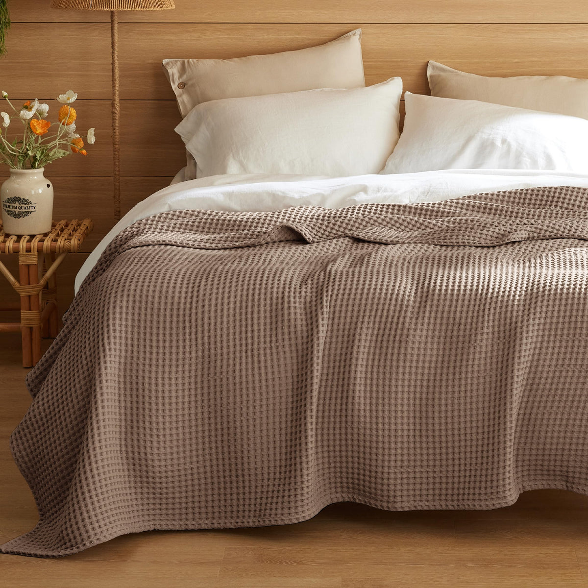 Bedsure Lightweight 100% Cotton Waffle Blanket, Queen, Linen