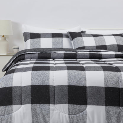 Amazon Basics Reversible Lightweight Microfiber All Season Comforter Blanket, Twin/Twin XL, Burgundy/Grey